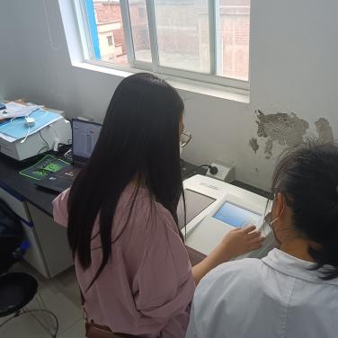 清遠(yuǎn)某環(huán)保企業(yè)紫外可見多參數(shù)水質(zhì)檢測(cè)儀裝機(jī)培訓(xùn)